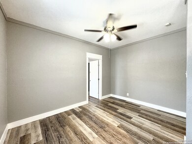 321 N Chupaderas St unit 101, San Antonio, TX 78207 - photo 7