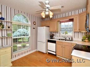 201 Forrestwood Ct, Hendersonville, NC 28792 - photo 7