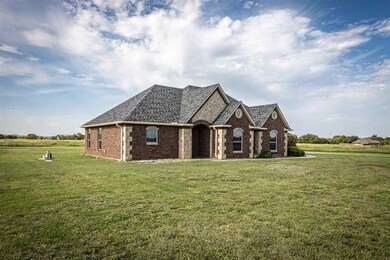 14680 SW Bishop Rd, Cache, OK 73527 - photo 4