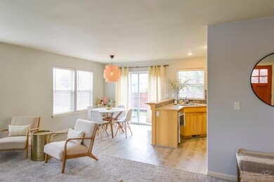 62681 Larkview Rd, Bend, OR 97701 - photo 3