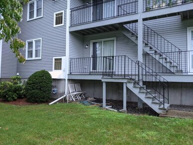 64 Tennis Plaza Rd unit 5, Dracut, MA 01826 - photo 4