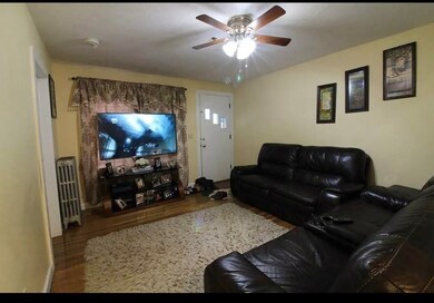 102 Overland Rd unit A, Waltham, MA 02451 - photo 2