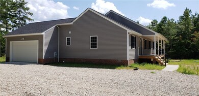 9445 Robin Rd, Disputanta, VA 23842 - photo 4