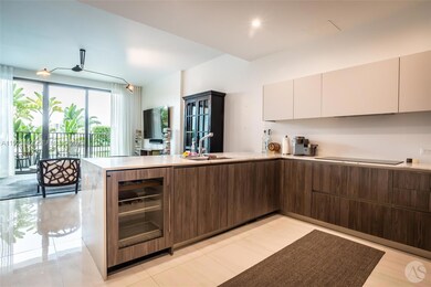 275 Giralda Ave unit C4, Coral Gables, FL 33134 - photo 2