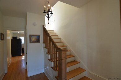 31 Rose Ct, Albany, NY 12209 - photo 2