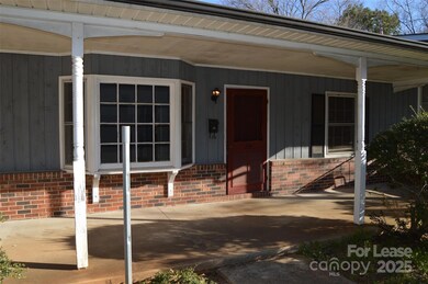 215 Kelly St, Statesville, NC 28677 - photo 2
