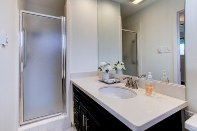 10810 Ashcroft Dr, Houston, TX 77096 - photo 7