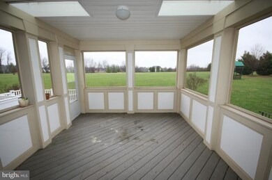 19440 Emerald Park Dr, Leesburg, VA 20175 - photo 7