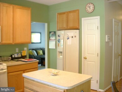 5605 Harvey Ct, White Marsh, MD 21162 - photo 6