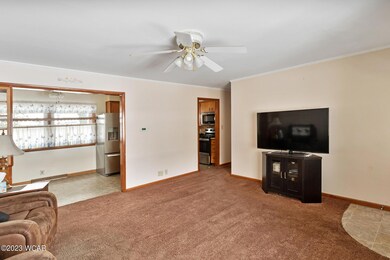 514 S Wagner Ave, Wapakoneta, OH 45895 - photo 5