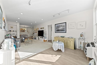 Bay Country Apartments unit 5G, Bayside, NY 11360 - photo 2