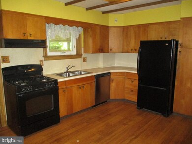 2638A Perkiomen Ave, Reading, PA 19606 - photo 4