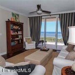 Barringer Greatroom with Direct Beach Vi