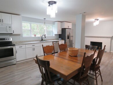 69 11th St, Covington, IN 47932 - photo 6