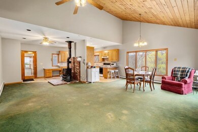 70 Ironstone St, Millville, MA 01529 - photo 5