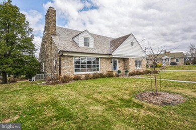 551 Glenwyn Dr, Littlestown, PA 17340 - photo 2