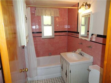 Full Bath.