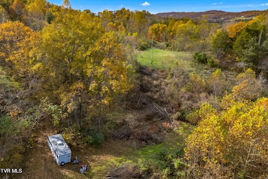 009-TwinPondsLane-03407701007or07701007-