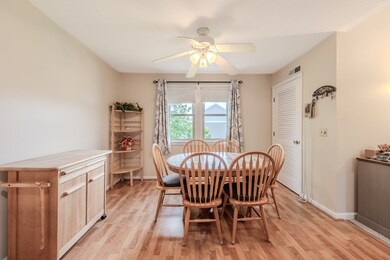 64 Tennis Plaza Rd unit 4, Dracut, MA 01826 - photo 2