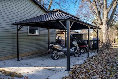 8930 S Creek Rd, Beloit, WI 53511 - photo 6