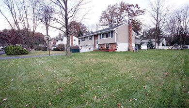 22 Weston Dr, Clifton Park, NY 12065 - photo 3