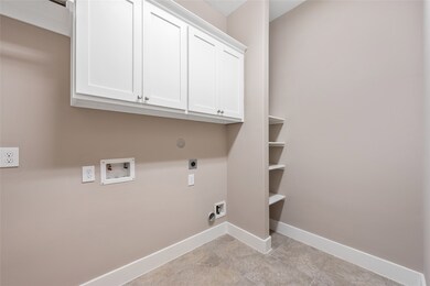 11107 English Holly Ct, Tomball, TX 77375 - photo 7