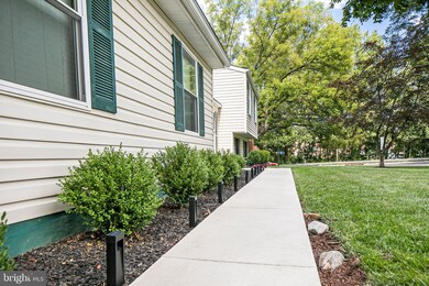 6696 Drowsy Day, Columbia, MD 21045 - photo 2