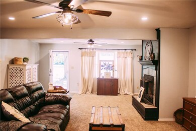 110 S Border St, Prairie Grove, AR 72753 - photo 4