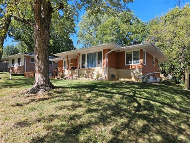 2813 Bennett Ave, Des Moines, IA 50310 - photo 2