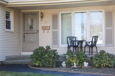 31 Frances Dr, Cranston, RI 02920 - photo 5