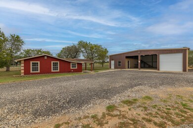 16097 Trawalter Rd, Atascosa, TX 78002 - photo 2