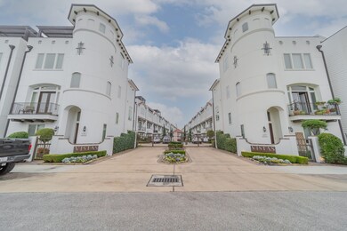 1216 Thompson St, Houston, TX 77007 - photo 2