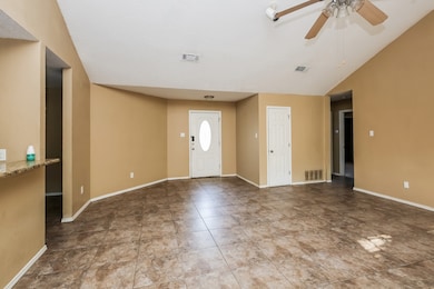 6417 Peggy Dr, Fort Worth, TX 76133 - photo 3