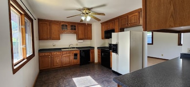 206 S Garfield St, Barneveld, WI 53507 - photo 3