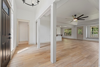 509 E 9th St, Grove, OK 74344 - photo 5