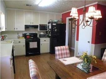 Spacious Eat-in Kitchen