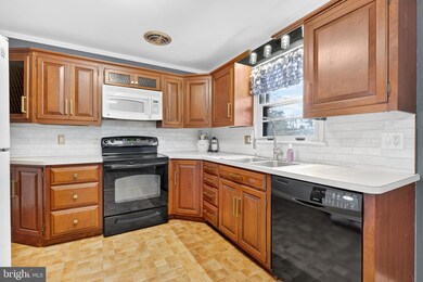 3621 Orkney Rd, Mountville, PA 17554 - photo 4