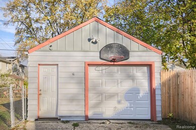 621 Burroughs Ave, Flint, MI 48507 - photo 4