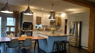 1758 Anthony Dr, Columbus, IN 47201 - photo 6