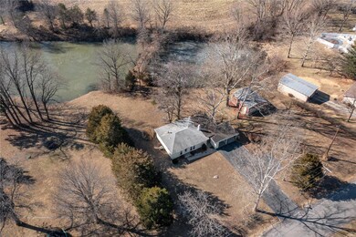 616 Old Fayetteville Rd, Freeburg, IL 62243 - photo 4