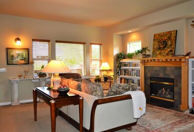 1561 NW Jackpine Ave, Redmond, OR 97756 - photo 6