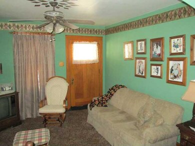 Living Room. Hardwood floors!