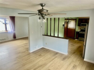 314 Pointview Rd, Pittsburgh, PA 15227 - photo 5