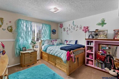 3734 5th St, Hubbard, OR 97032 - photo 7