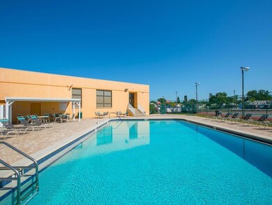 4006 39th St W, Bradenton, FL 34205 - photo 2