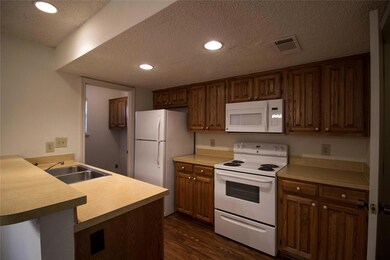 900 Kilkenny Ct unit A, Denton, TX 76210 - photo 5