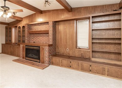 3401 Lindlavista Way, Des Moines, IA 50310 - photo 4