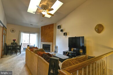 12907 Lee Jackson Memorial Hwy unit 7C, Fairfax, VA 22033 - photo 4