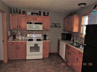 309 N Morgan St unit . D, Mentone, IN 46539 - photo 3