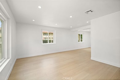 7010 Lennox Ave unit A, Van Nuys, CA 91405 - photo 5